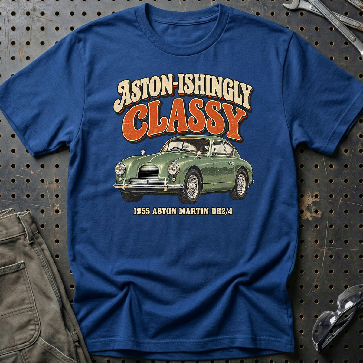 
Aston Martin DB2/4 1955 – Aston-ishingly Classy T-Shirt – Blå Royal