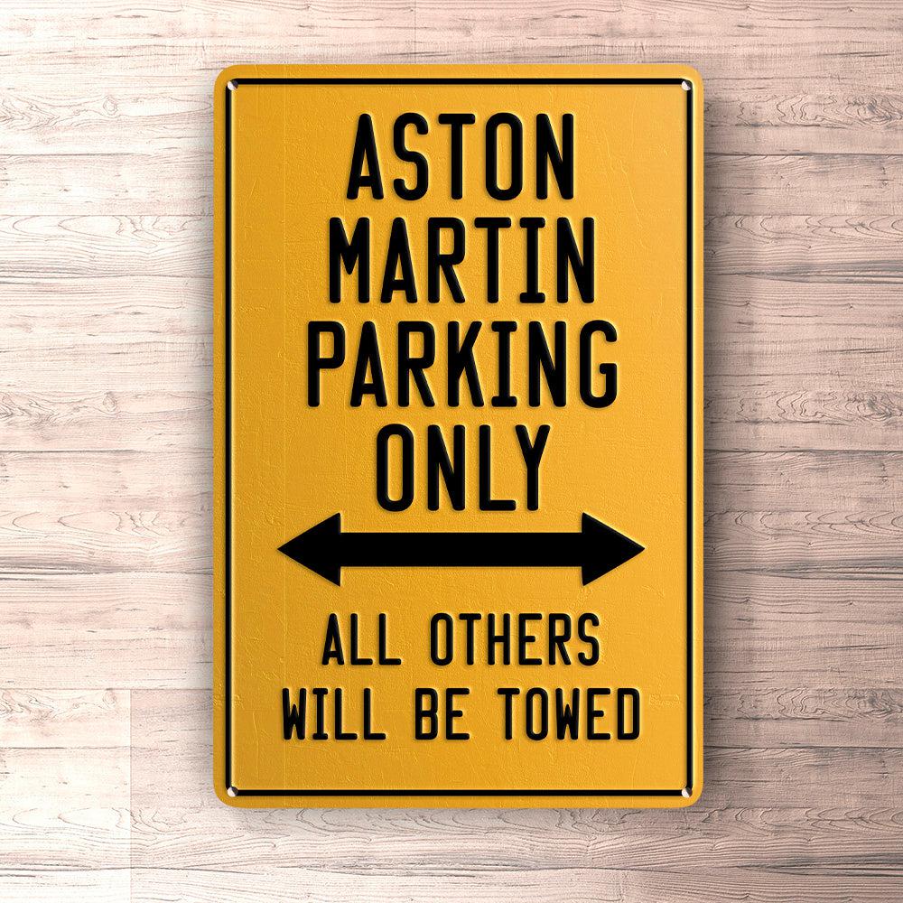 Aston Martin Parking Only Skilte, Musemåtte, Dørmåtte-Parking skilte-Aston Martin-Garage Culture Shop- garage - man cave - merchandise