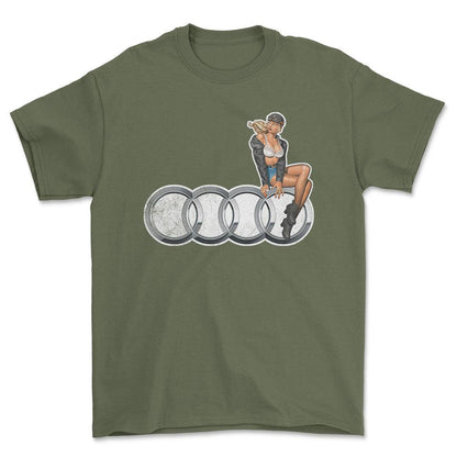 Audi Pinup - Unisex T-Shirt , Bomuld-Beklædning-Audi-Grøn Militær-S-Forside-Garage Culture Shop- garage - man cave - merchandise