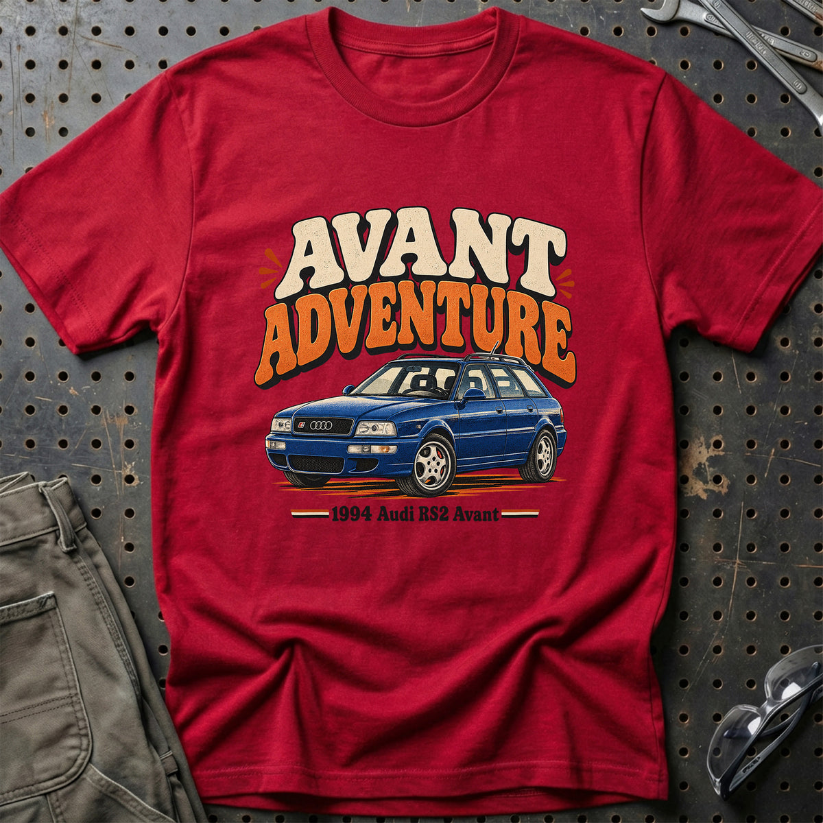 
Audi RS2 Avant 1994 – Avant Adventure T-Shirt – Rød