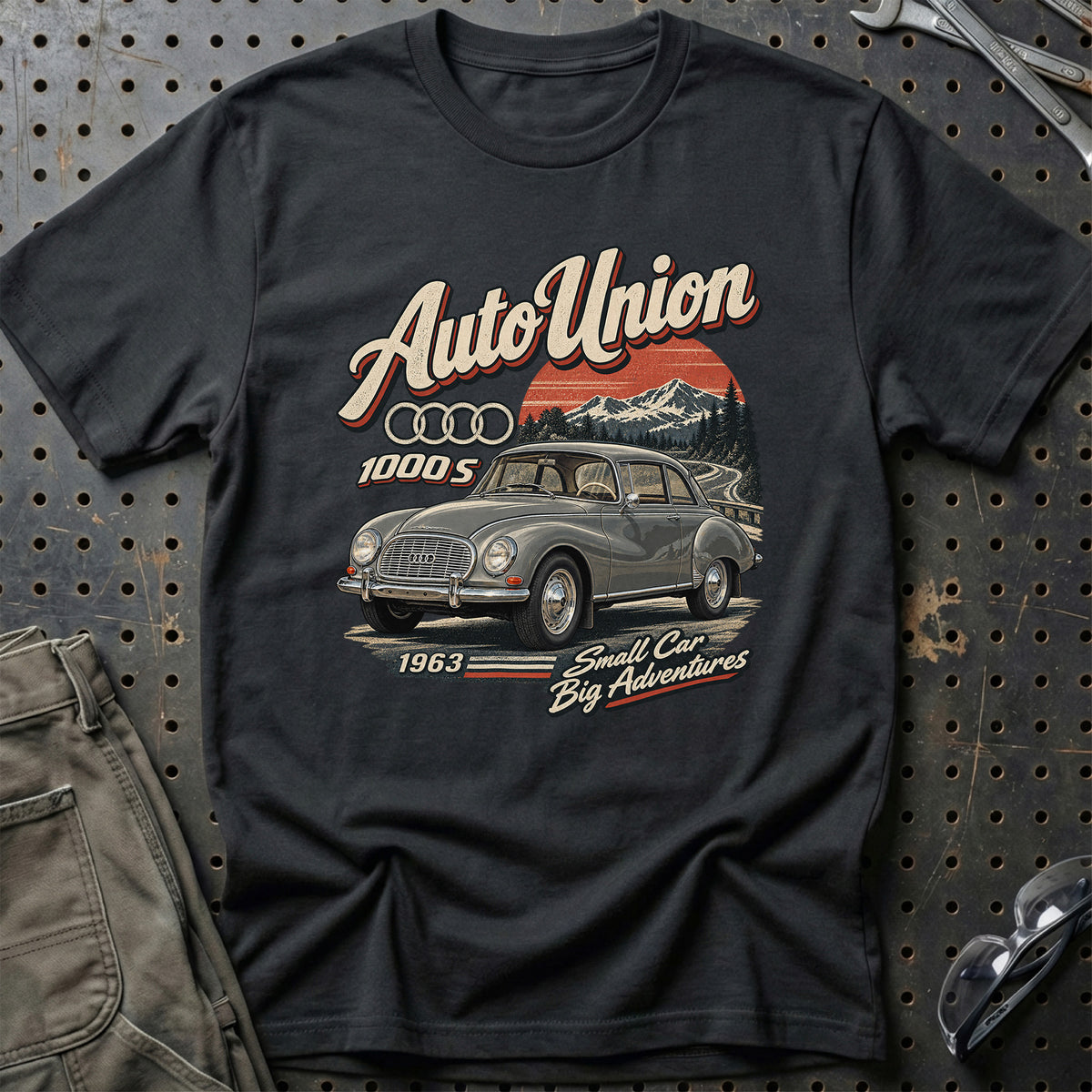 
Auto Union 1000 S Coupé 1963 T-Shirt – Sort