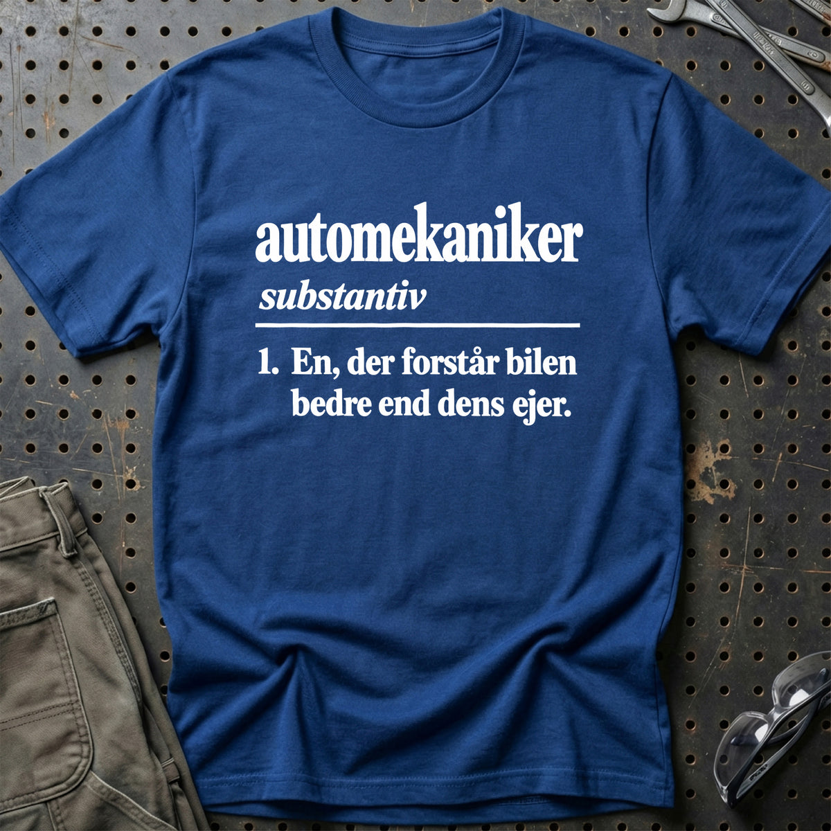 
Automekaniker – Definition T-Shirt – Blå Royal