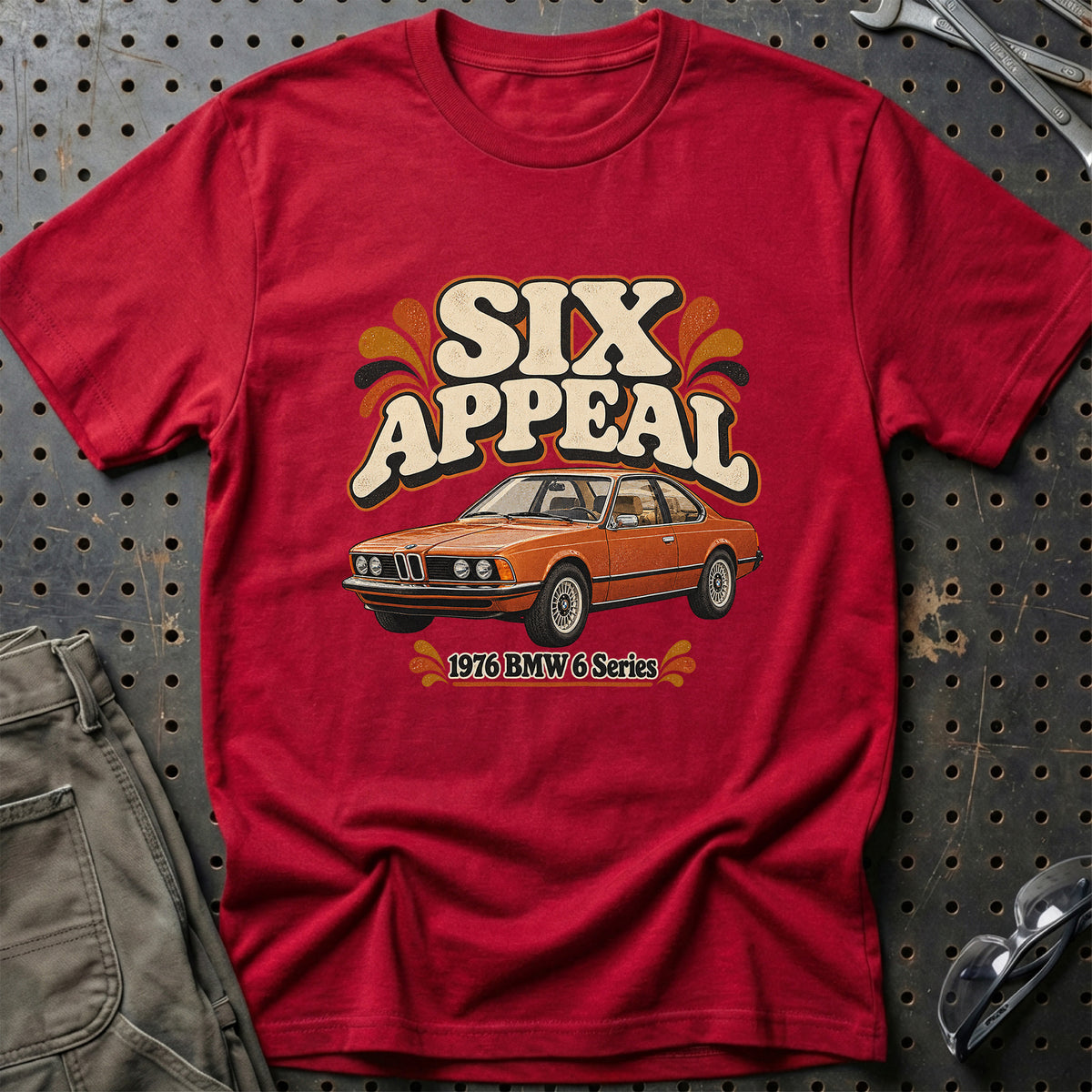 
BMW 6 Series 1976 – Six Appeal T-Shirt – Rød