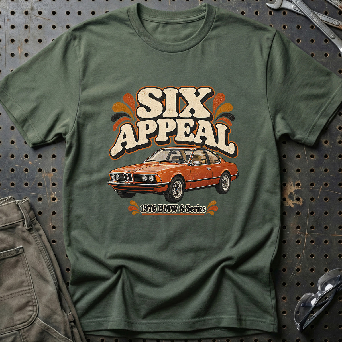 
BMW 6 Series 1976 – Six Appeal T-Shirt – Grøn Militær