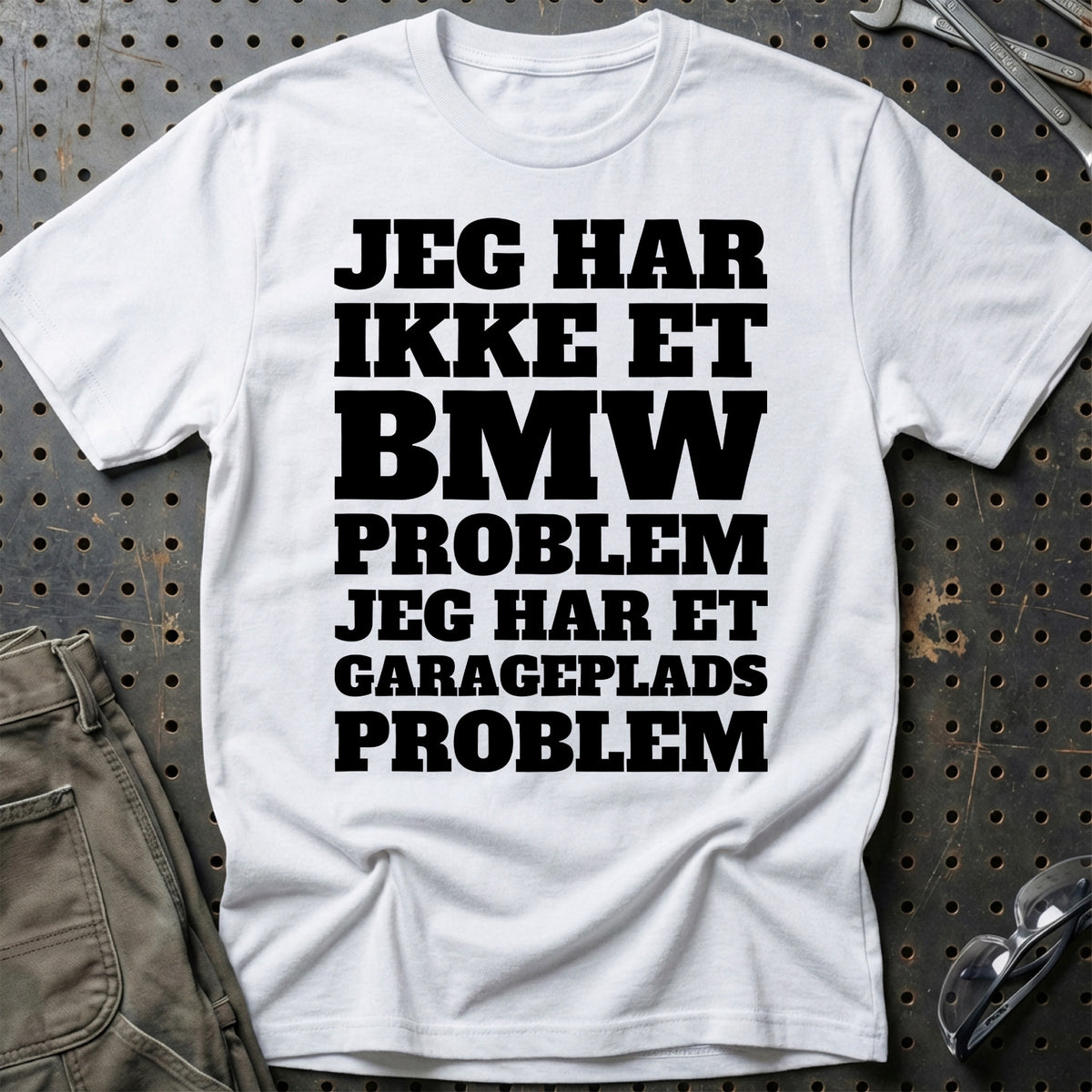 
Produktbillede af BMW – Jeg har et garageplads problem T-Shirt