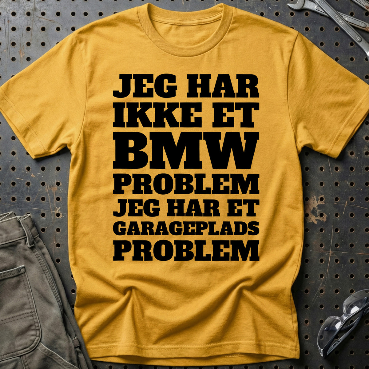 
Produktbillede af BMW – Jeg har et garageplads problem T-Shirt