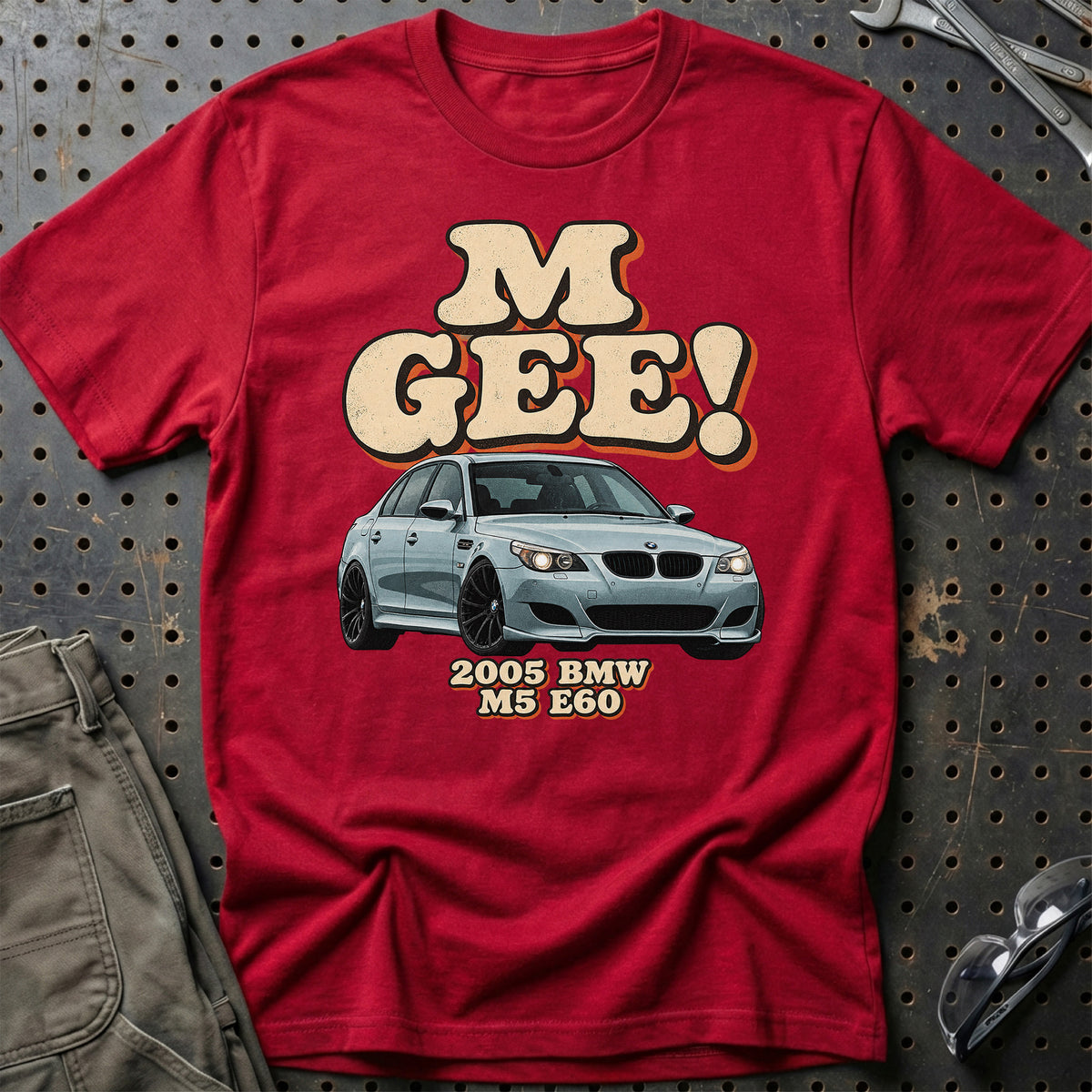 
BMW M5 E60 2005 – M Gee! T-Shirt – Rød