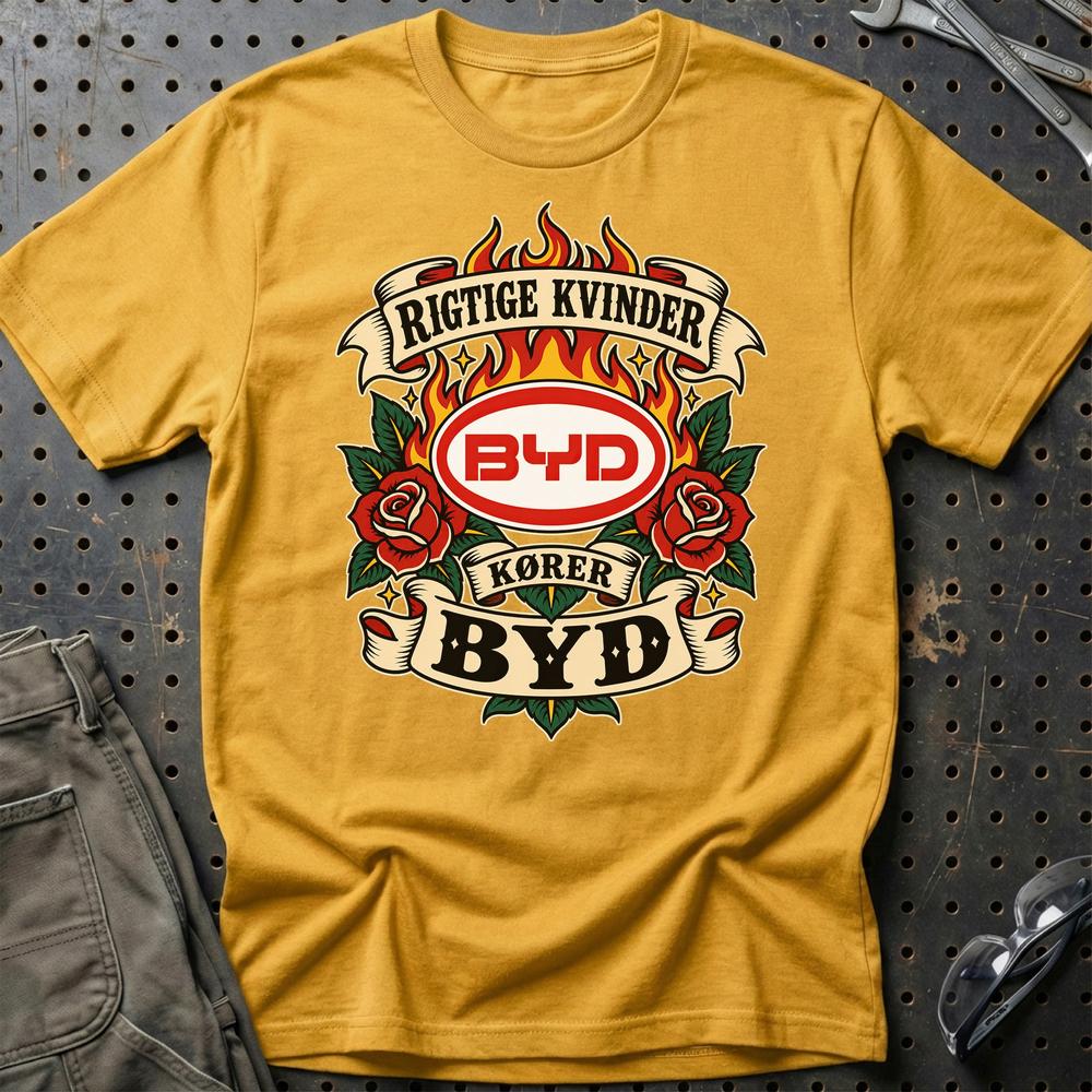 BYD Rigtige Kvinder Kører – Roser og Flammer T-Shirt-Beklædning-BYD-Guld-S-Garage Culture Shop- garage - man cave - merchandise