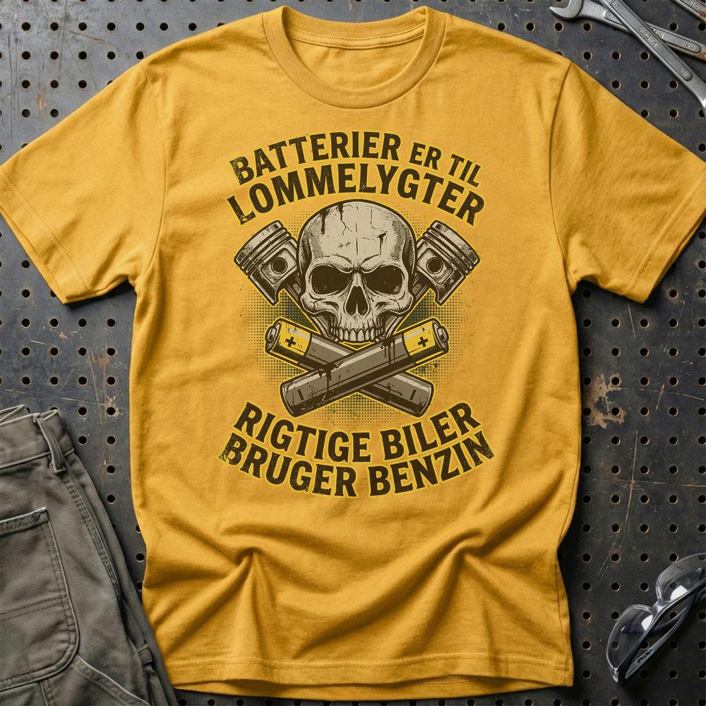 Batterier Er Til Lommelygter Rigtige Biler Bruger Benzin T-Shirt-Beklædning-Garage Culture-Guld-S-Garage Culture Shop- garage - man cave - merchandise