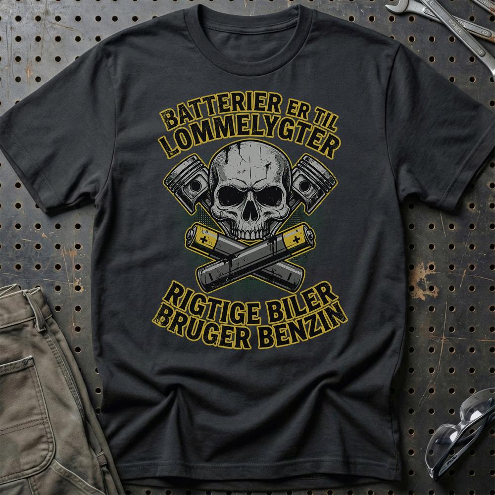 Batterier Er Til Lommelygter Rigtige Biler Bruger Benzin - Unisex T-Shirt , Bomuld-Beklædning-Garage Culture-Sort-S-Garage Culture Shop- garage - man cave - merchandise