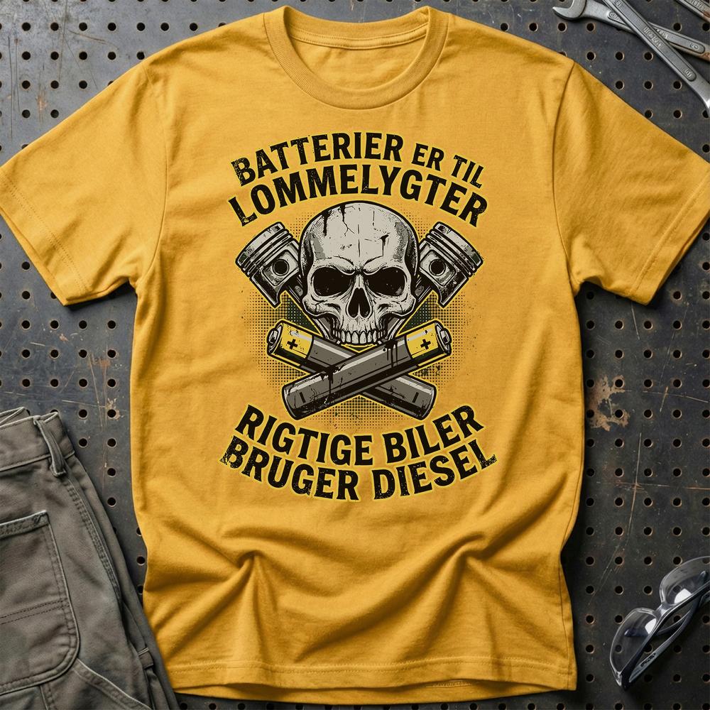 Batterier Er Til Lommelygter Rigtige Biler Bruger Diesel - Unisex T-Shirt , Bomuld-Beklædning-Garage Culture-Guld-S-Garage Culture Shop- garage - man cave - merchandise