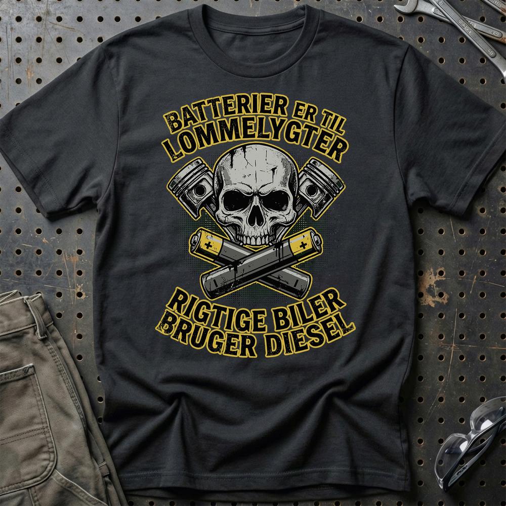 Batterier Er Til Lommelygter Rigtige Biler Bruger Diesel - Unisex T-Shirt , Bomuld-Beklædning-Garage Culture-Sort-S-Garage Culture Shop- garage - man cave - merchandise