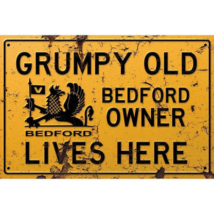 Bedford Grumpy Old Bedford Owner Lives Here Skilte, Musemåtte, Dørmåtte , Plakat-Skilte-Bedford-Garage Culture Shop- garage - man cave - merchandise