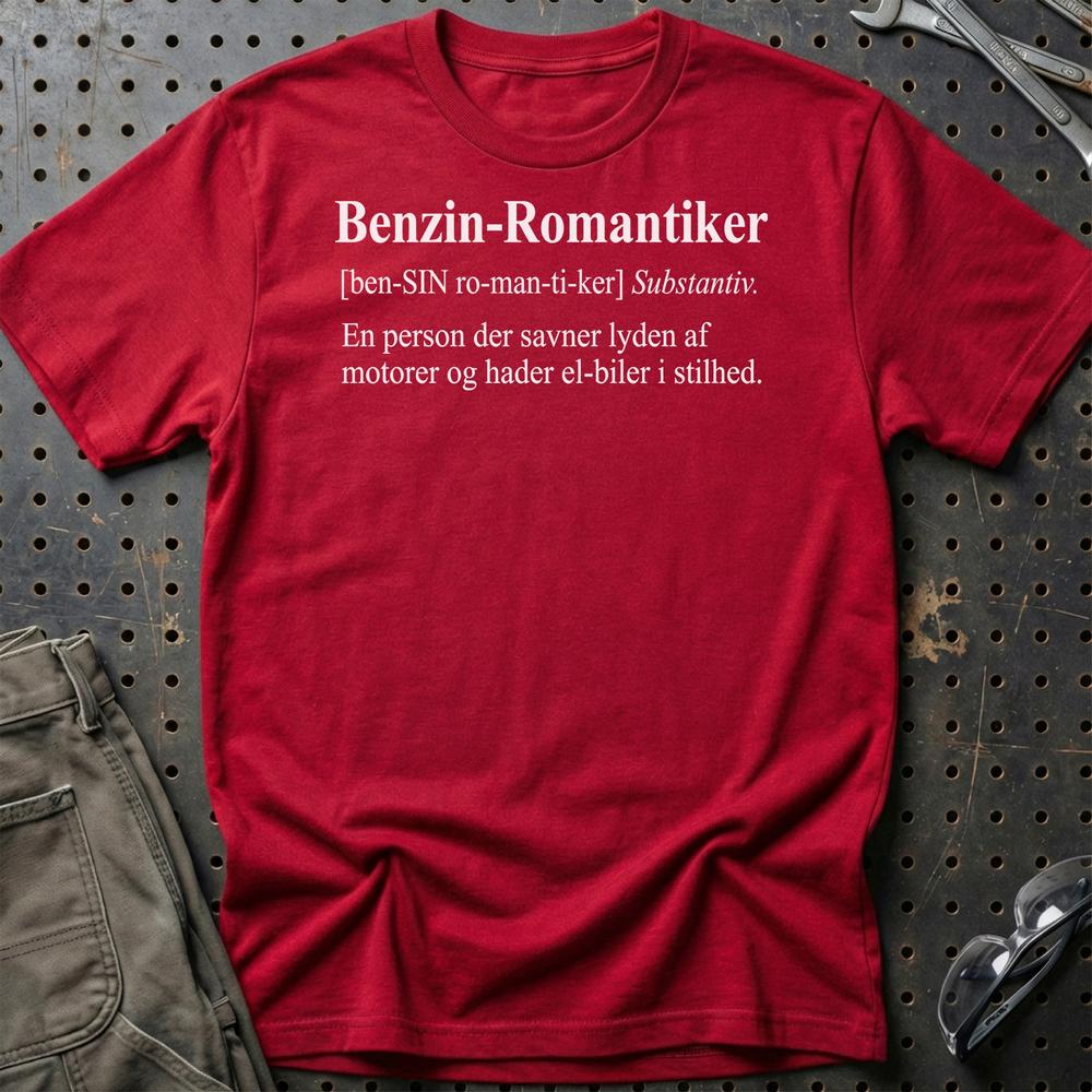 Benzin Romantiker – Klassisk Bil & Motor Kultur - Unisex T-Shirt , Bomuld-Beklædning-Garage Culture-Rød-S-Garage Culture Shop- garage - man cave - merchandise