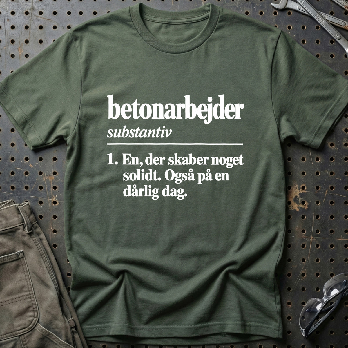 
Betonarbejder – Definition T-Shirt – Grøn Militær