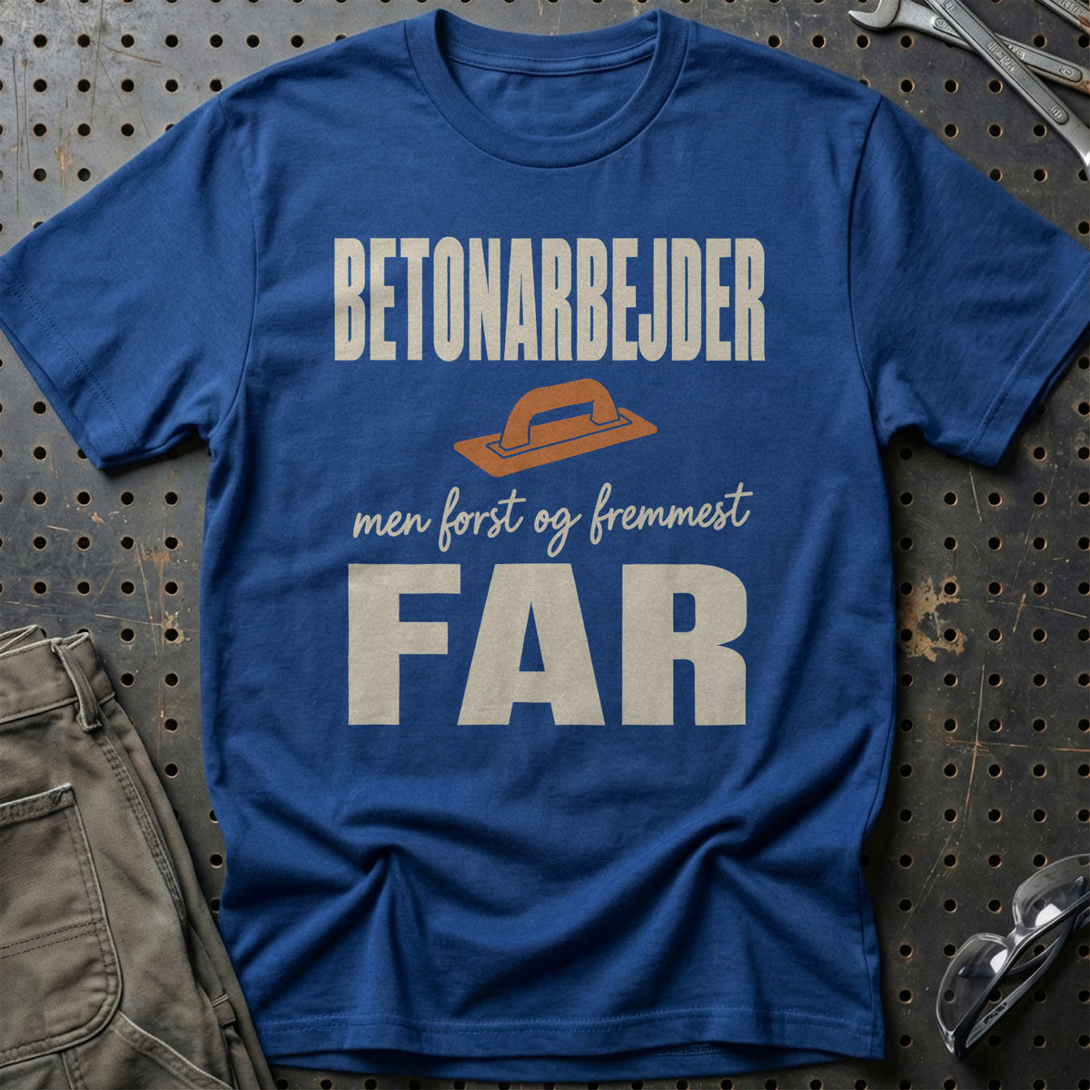 
Produktbillede af Betonarbejder – Men Først Og Fremmest Far T-Shirt