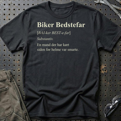 Biker Bedstefar – Ægte MC Legende – Unisex T-Shirt , Bomuld-Beklædning-Garage Culture-Sort-S-Garage Culture Shop- garage - man cave - merchandise