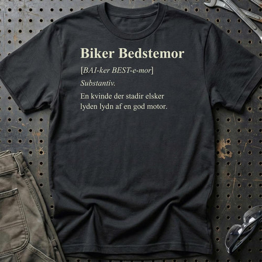 Biker Bedstemor – Ægte MC Legende – Unisex T-Shirt , Bomuld-Beklædning-Garage Culture-Sort-S-Garage Culture Shop- garage - man cave - merchandise