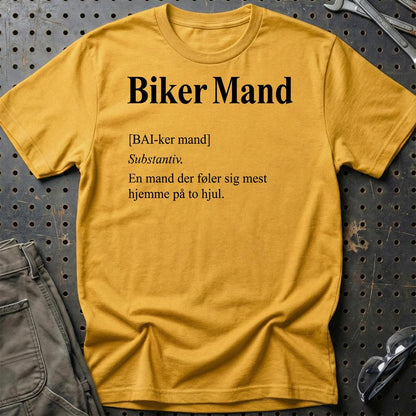 Biker Mand – Motorcykel Livsstil – Unisex T-Shirt , Bomuld-Beklædning-Garage Culture-Guld-S-Garage Culture Shop- garage - man cave - merchandise