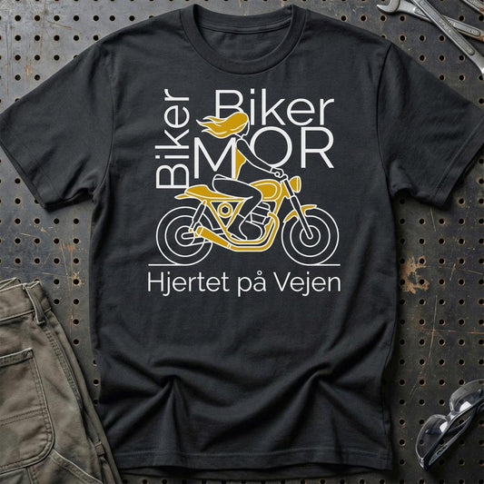 Biker Mor T-Shirt – Hjertet på Vejen | Motorcykel Kvinder – Unisex T-Shirt , Bomuld-Beklædning-Garage Culture-Sort-S-Garage Culture Shop- garage - man cave - merchandise