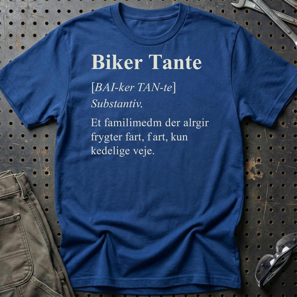 Biker Tante – Frygter Kun Kedelige Veje – Unisex T-Shirt , Bomuld-Beklædning-Garage Culture-Blå Royal-S-Garage Culture Shop- garage - man cave - merchandise