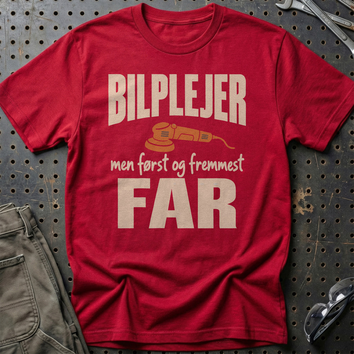 
Produktbillede af Bilplejer – Men Først Og Fremmest Far T-Shirt