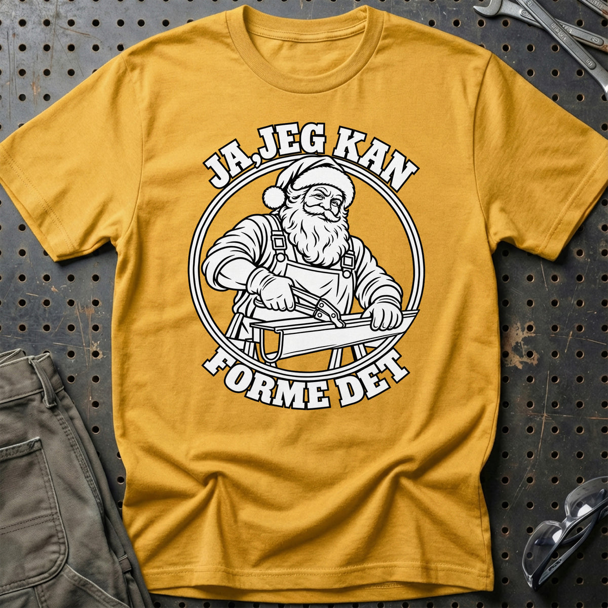 
Blikkenslager – Santa Kan Det – Jul T-Shirt – Guld
