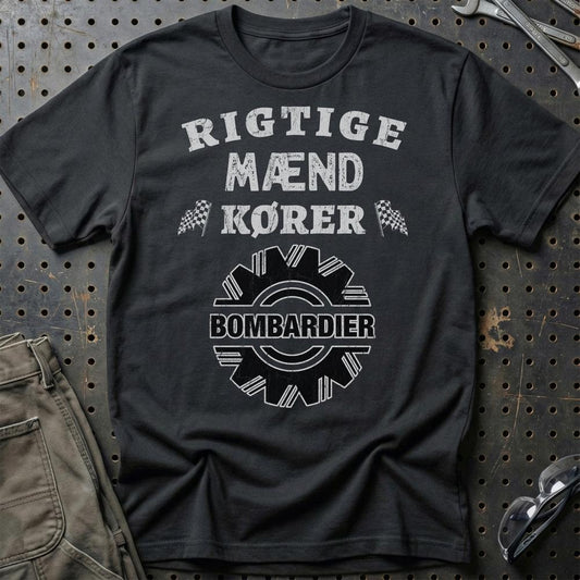 Bombardier Rigtige Mænd Kører - Unisex T-Shirt , Bomuld-Beklædning-Bombardier-Sort-S-Garage Culture Shop- garage - man cave - merchandise