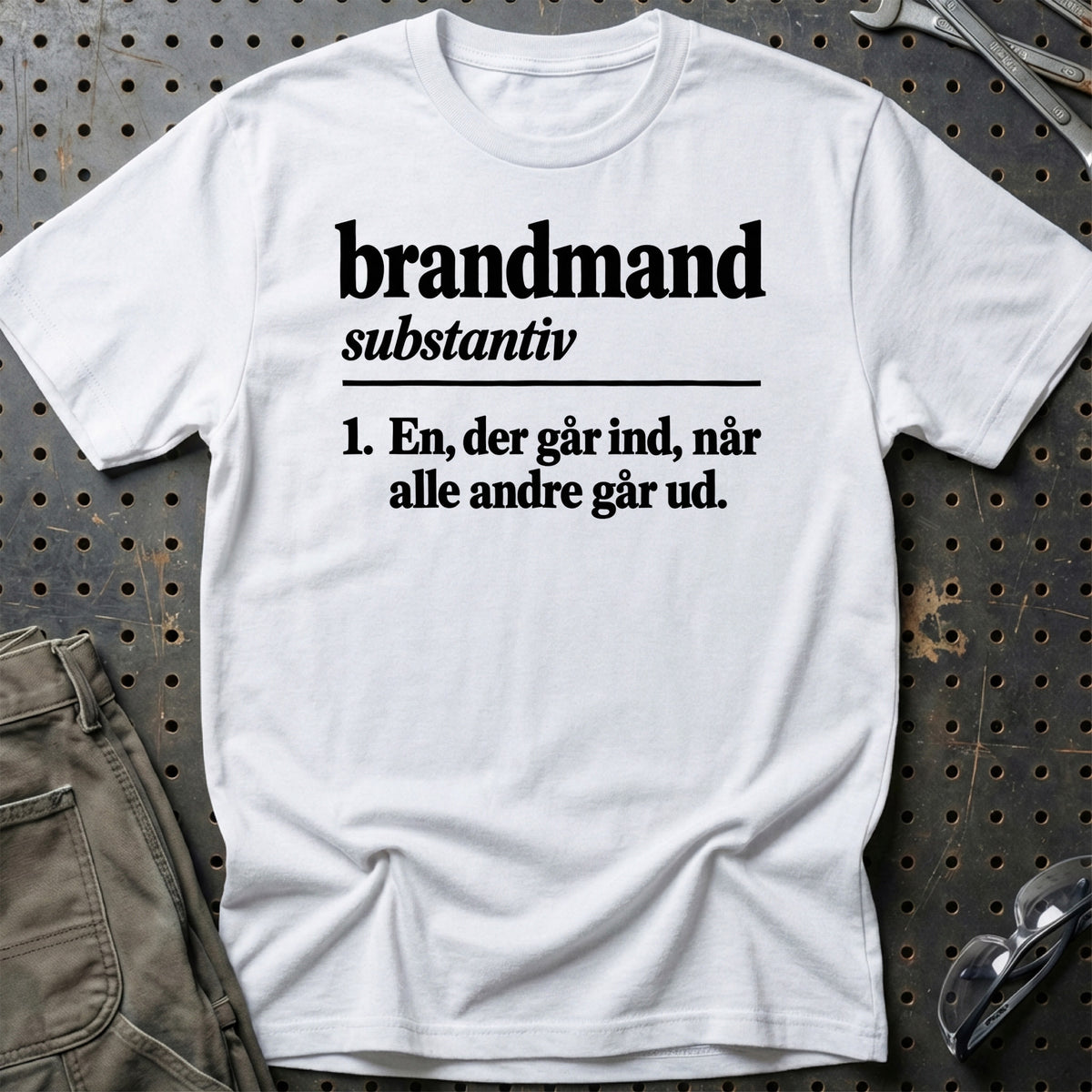 
Brandmand – Definition T-Shirt – Hvid