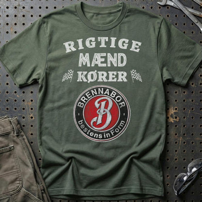Brennabor Rigtige Mænd Kører - Unisex T-Shirt , Bomuld-Beklædning-Brennabor-Grøn Militær-S-Garage Culture Shop- garage - man cave - merchandise