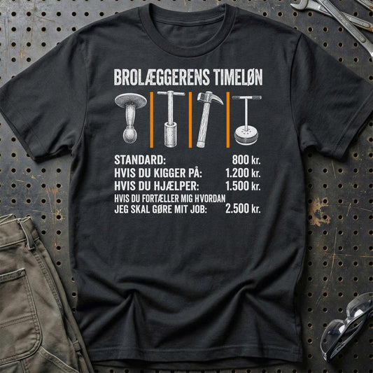 Brolæggerens Timeløn - Unisex T-Shirt , Bomuld-Beklædning-Garage Culture-Sort-S-Garage Culture Shop- garage - man cave - merchandise