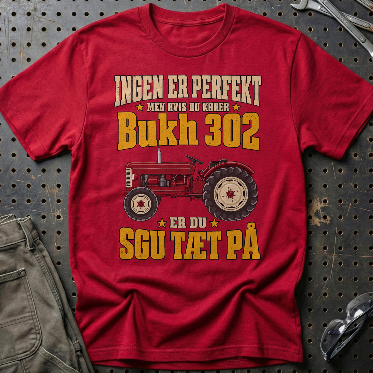 
Produktbillede af Bukh 302 – Ingen Er Perfekt T-Shirt