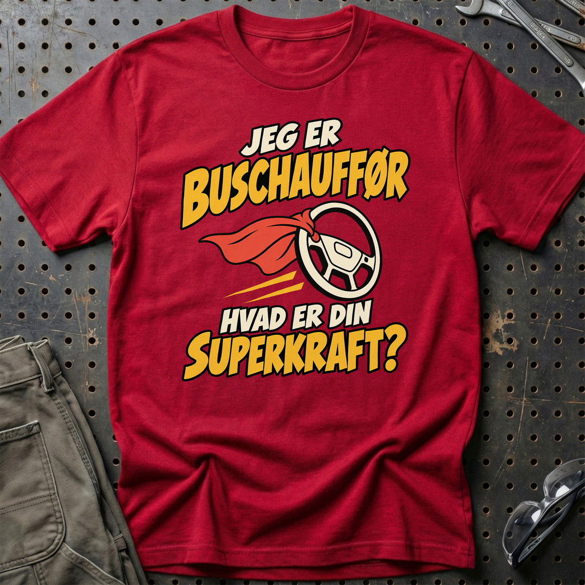 
Buschauffør – Hvad er din superkraft? – Unisex T-Shirt – Rød