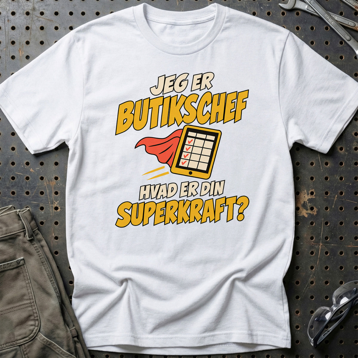 
Butikschef – Hvad er din superkraft? – Unisex T-Shirt – Hvid