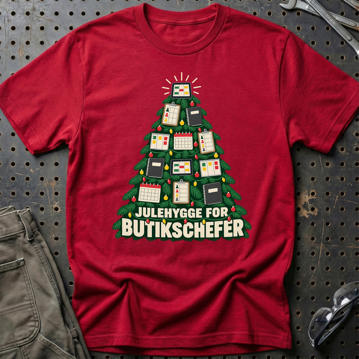 
Butikschef – Julehygge – Unisex T-Shirt – Rød