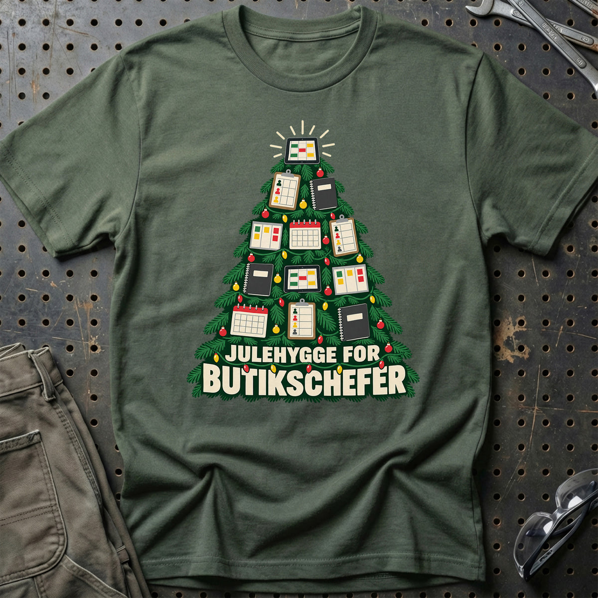 
Butikschef – Julehygge – Unisex T-Shirt – Grøn Militær