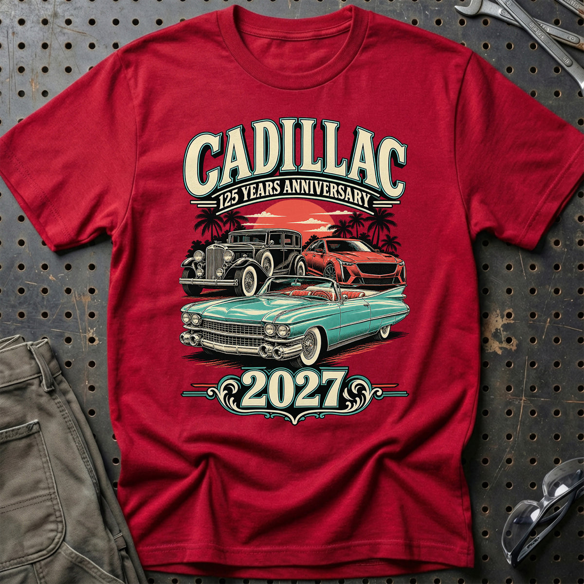 
Cadillac – 125 Years Anniversary 2027 T-Shirt – Rød