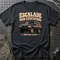 
Cadillac Escalade 1999 – Escalade Your Expectations T-Shirt – Sort