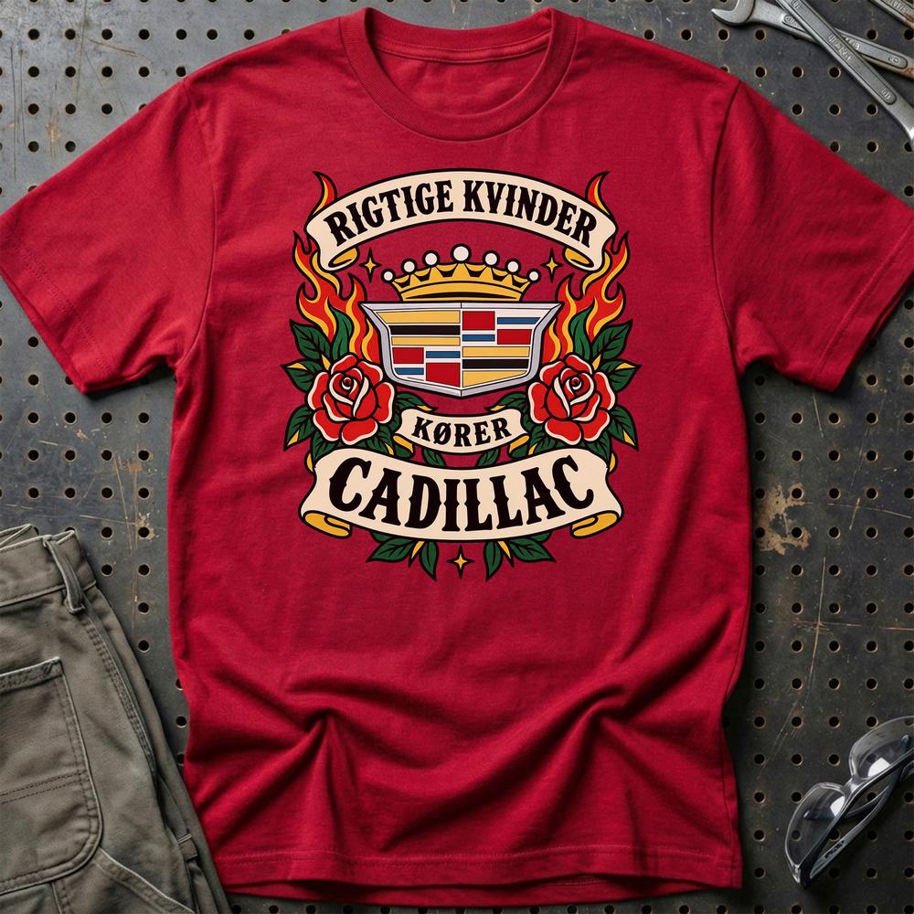 
Produktbillede af Cadillac Rigtige Kvinder Kører – Roser og Flammer T-Shirt