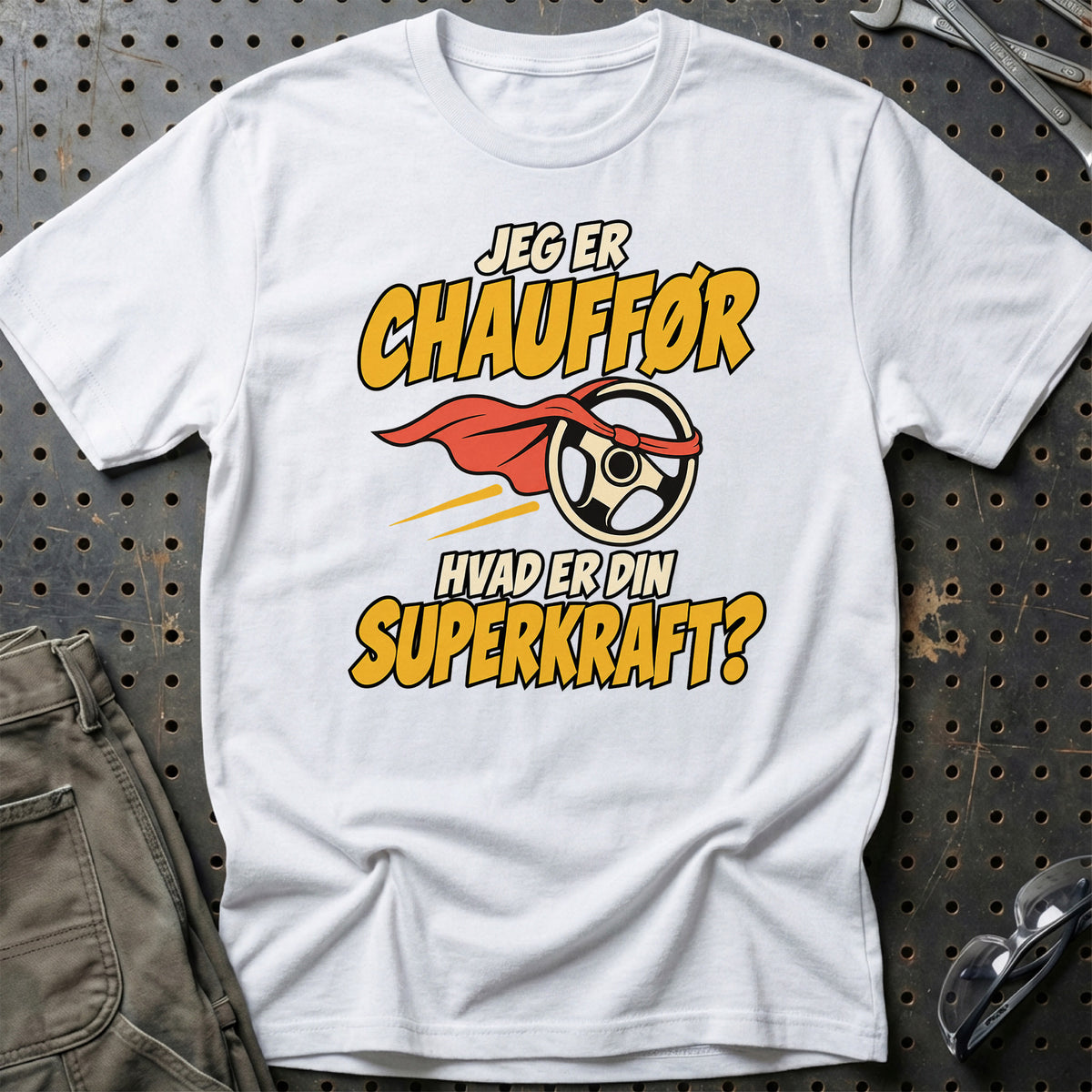
Chauffør – Hvad er din superkraft? – Unisex T-Shirt – Hvid