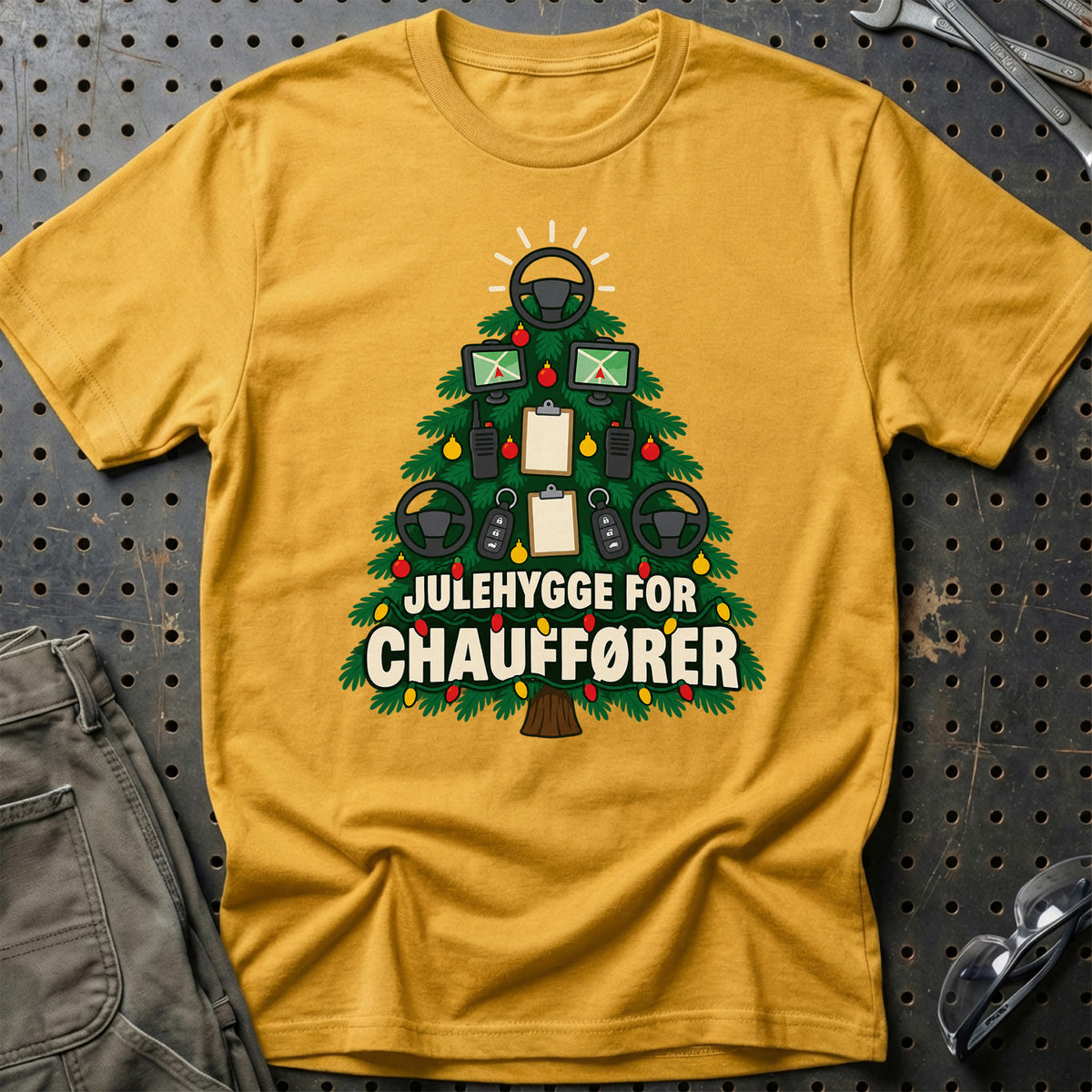 
Chauffør – Julehygge – Unisex T-Shirt – Guld
