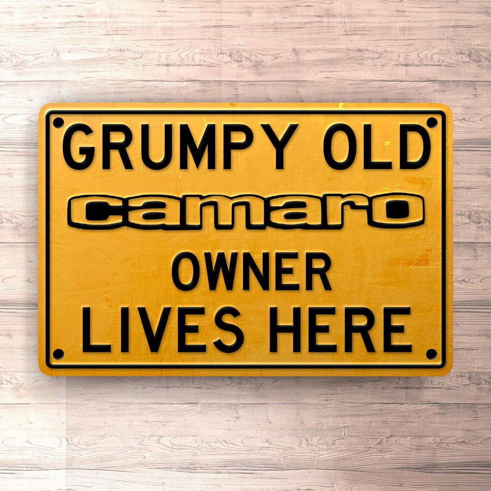 Chevrolet Camaro Grumpy Old Chevrolet Camaro Owner Lives Here Skilte, Musemåtte, Dørmåtte-Skilte-Chevrolet-Garage Culture Shop- garage - man cave - merchandise