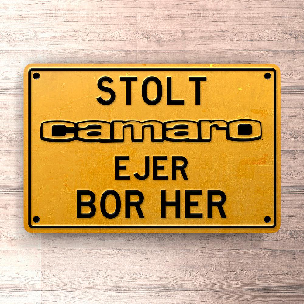 Chevrolet Camaro Stolt Camaro Ejer Bor Her Skilte, Musemåtte, Dørmåtte , Plakat-Skilte-Chevrolet-Garage Culture Shop- garage - man cave - merchandise