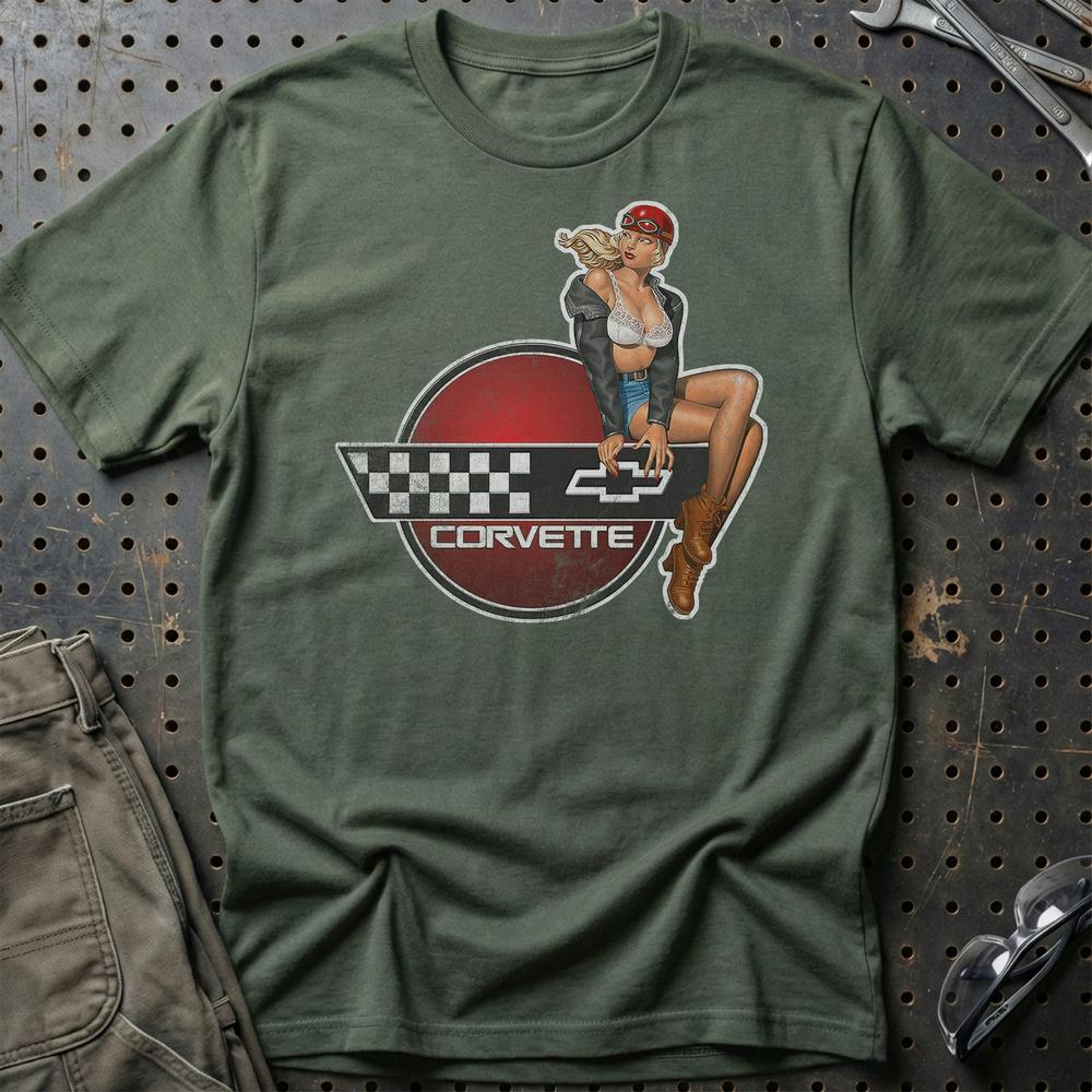 Chevrolet Corvette Pinup T-Shirt-Beklædning-Chevrolet-Grøn Militær-S-Garage Culture Shop- garage - man cave - merchandise