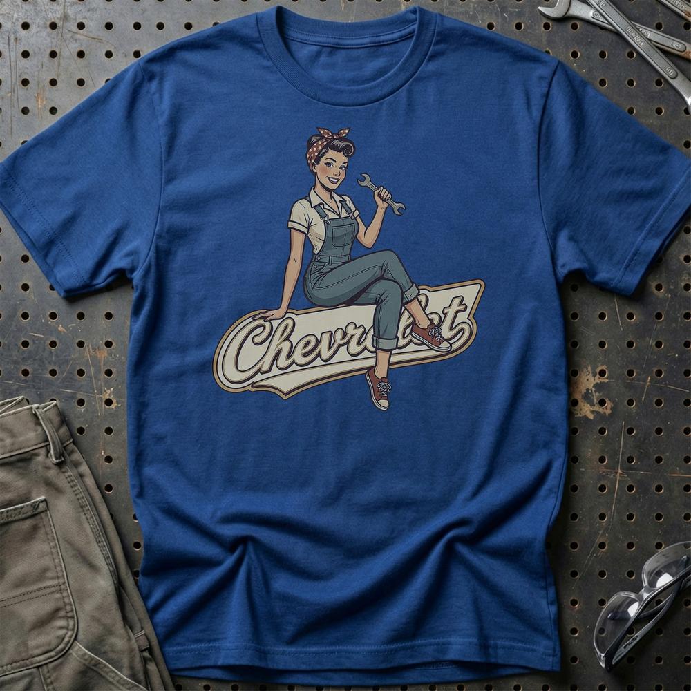 Chevrolet Pinup T-Shirt-Beklædning-Chevrolet-Blå Royal-S-Garage Culture Shop- garage - man cave - merchandise
