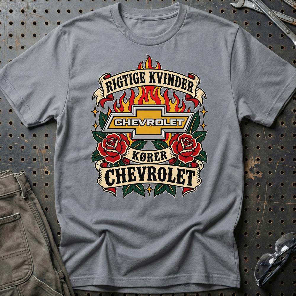 
Produktbillede af Chevrolet Rigtige Kvinder Kører – Roser og Flammer T-Shirt