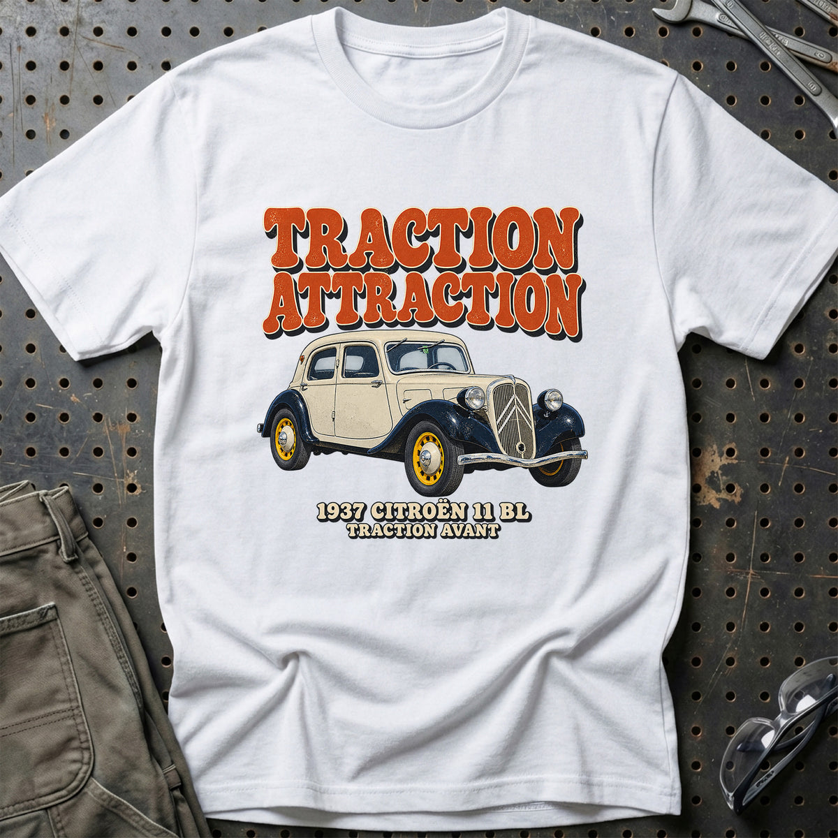 
Citroën 11 BL Traction Avant 1937 – Traction Attraction T-Shirt – Hvid