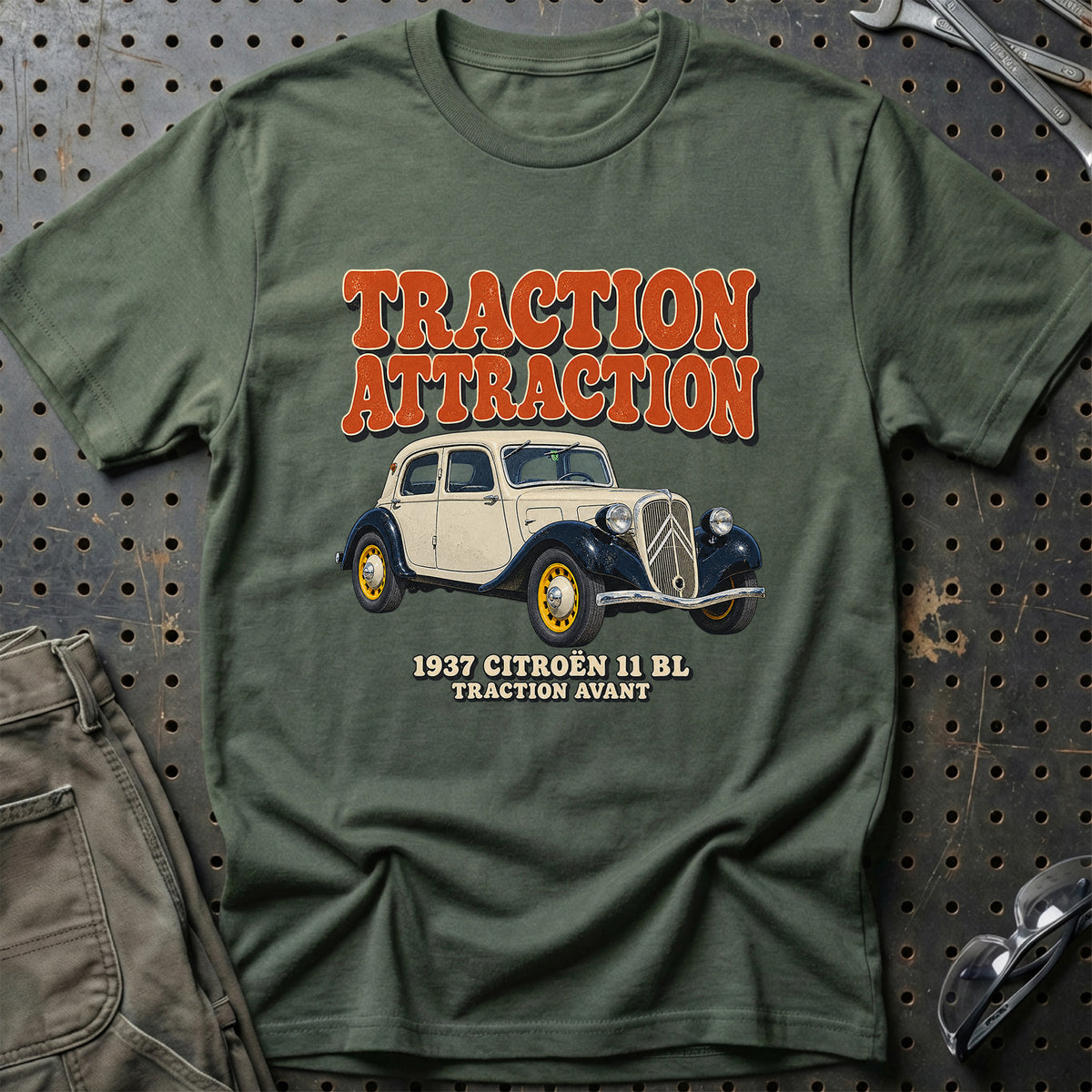 
Citroën 11 BL Traction Avant 1937 – Traction Attraction T-Shirt – Grøn Militær