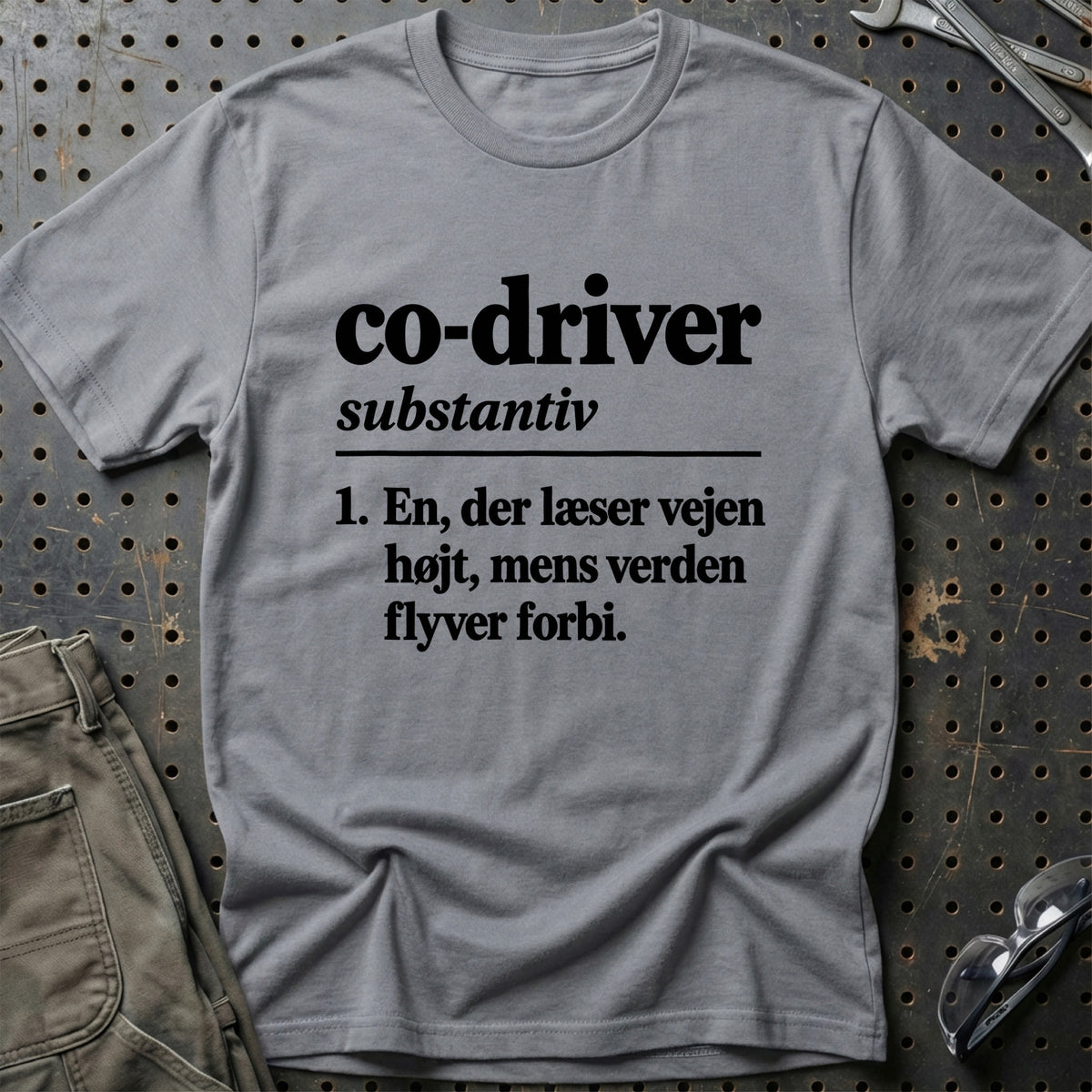 
Co-driver – Definition T-Shirt – Grå Sport
