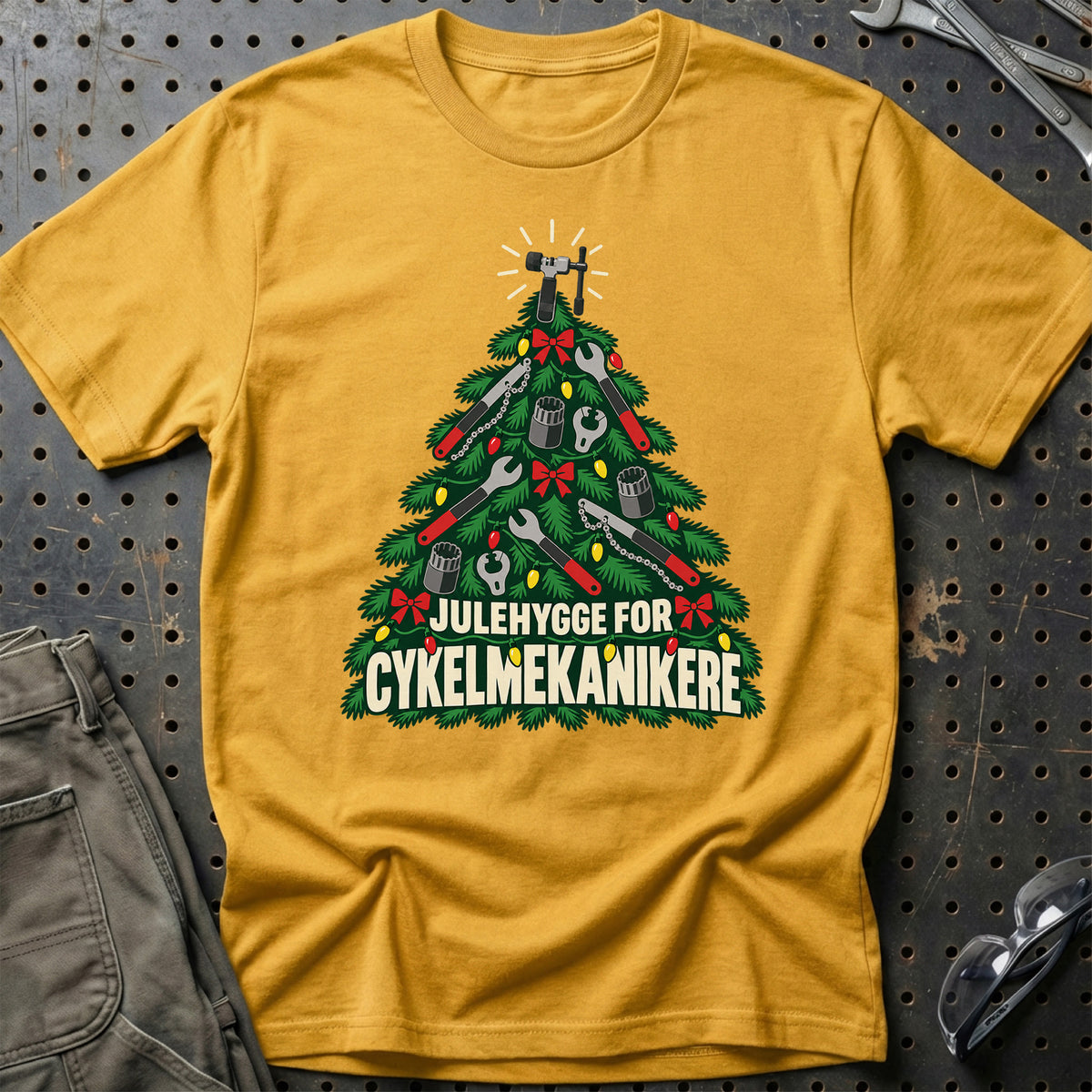 
Cykelmekaniker – Julehygge – Unisex T-Shirt – Guld